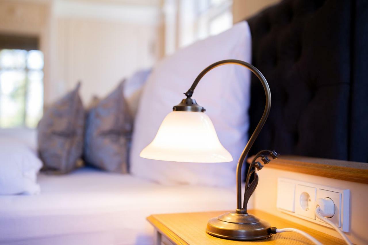 Hotel Villa Altenburg Pößneck Bagian luar foto
