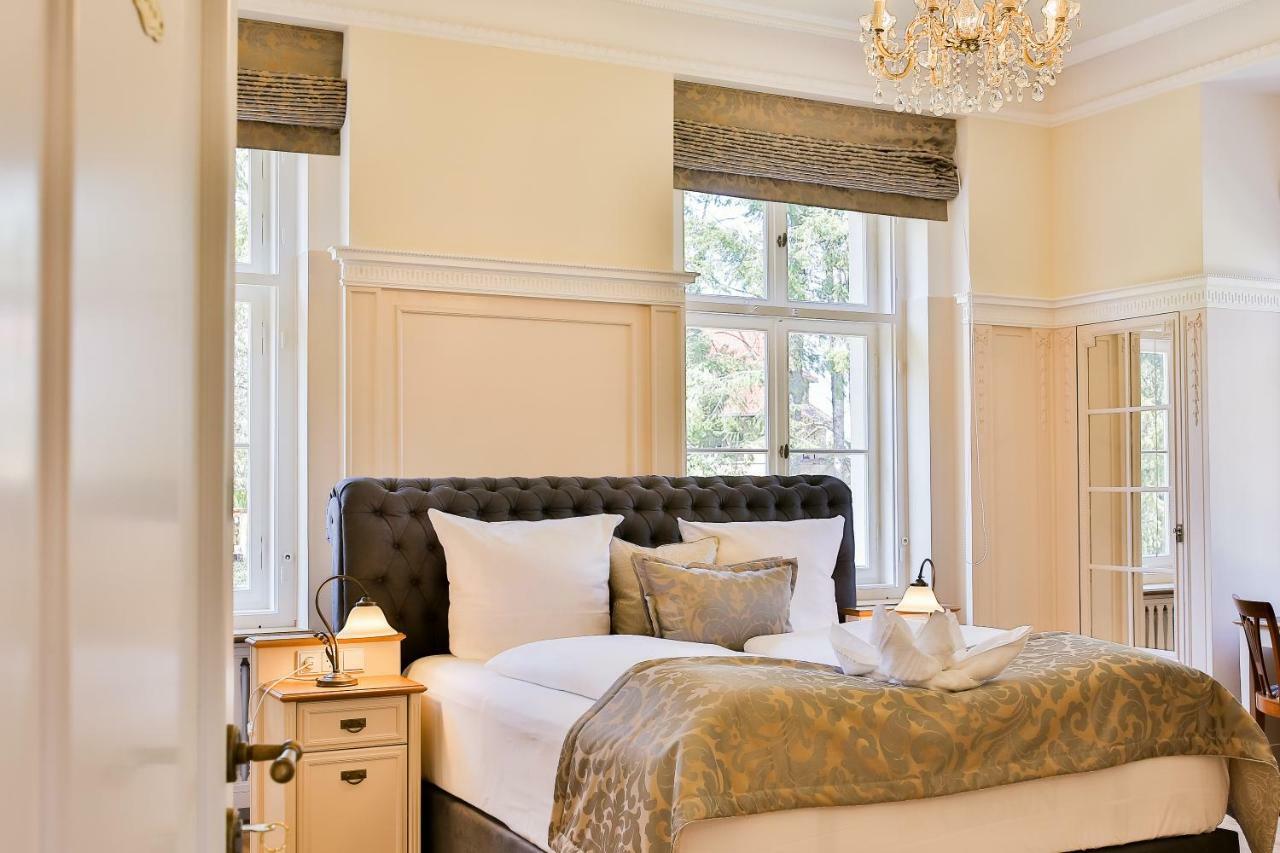 Hotel Villa Altenburg Pößneck Bagian luar foto