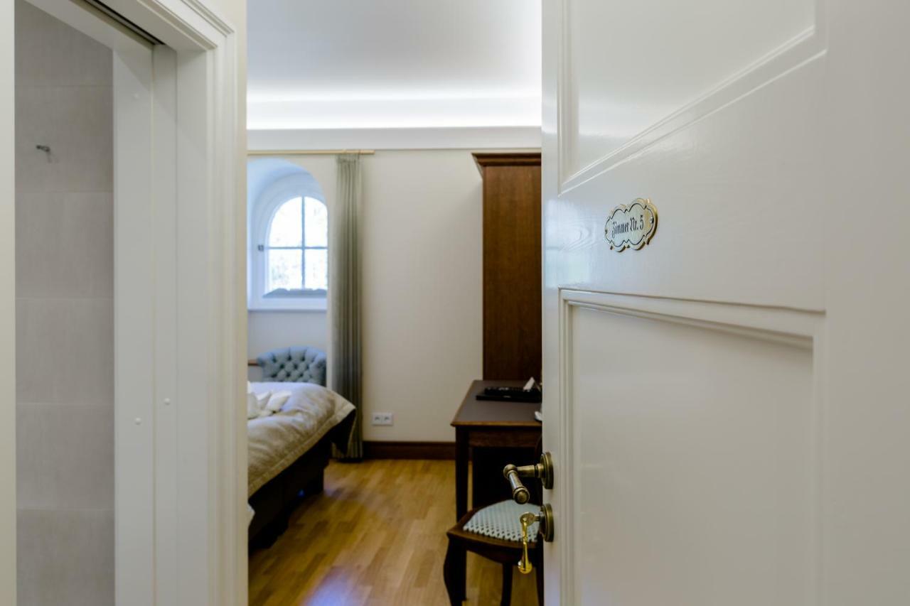 Hotel Villa Altenburg Pößneck Bagian luar foto